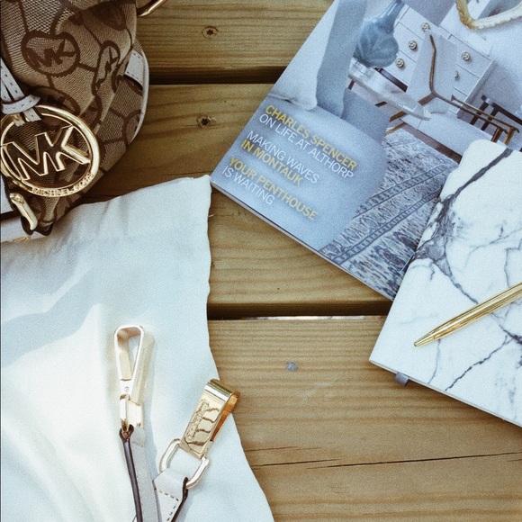 Michael Kors! Crossbody bag LIKE NEW - Picture 5 of 5